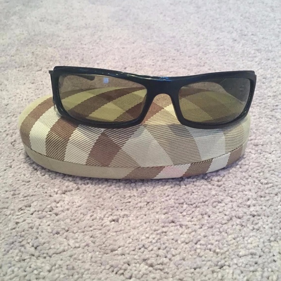 BURBERRY SUNGLASSES BLACK - Picture 1 of 7